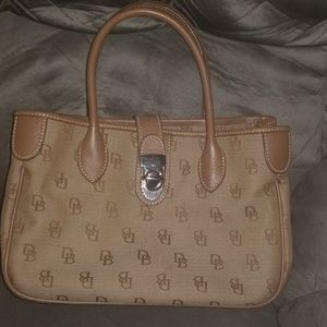 Dooney & Bourke Bag